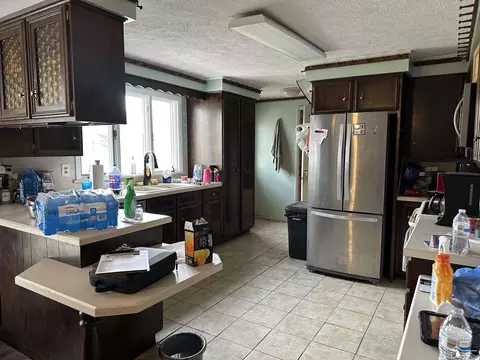 Kitchen - 3380 S Custer, Monroe, MI 48161 photo 1 of 2