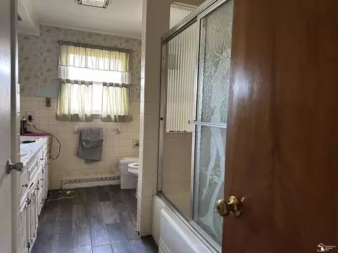 Bath - 3380 S Custer, Monroe, MI 48161 photo 1 of 2