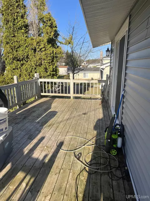 1740 Southwood, Ishpeming, MI 49849 photo 9