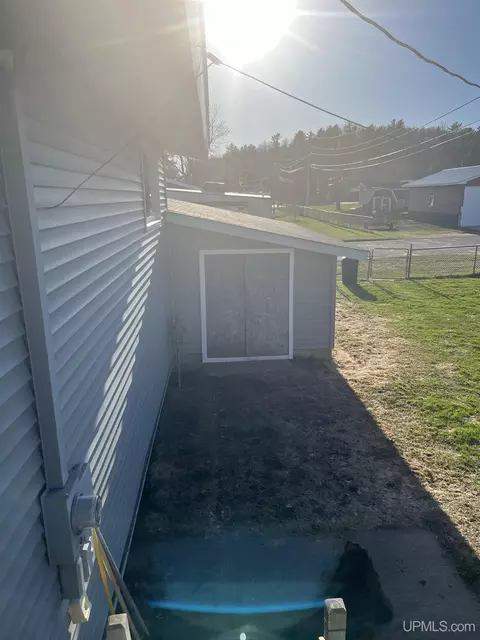 1740 Southwood, Ishpeming, MI 49849 photo 11