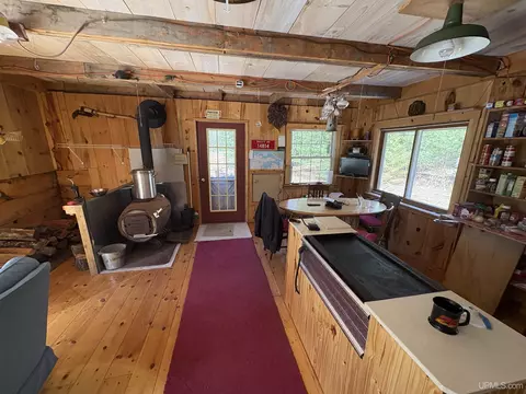 14814 Bailey, Covington, MI 49919 photo 5