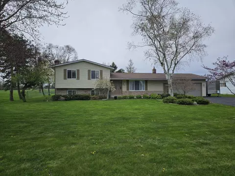1654 E Salzburg, Bay City, MI 48706