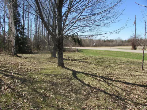 Exterior - 25485 Opal Rd, Watton, MI 49970 photo 7 of 14