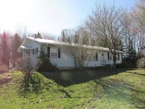 Exterior - 25485 Opal Rd, Watton, MI 49970 photo 13 of 14