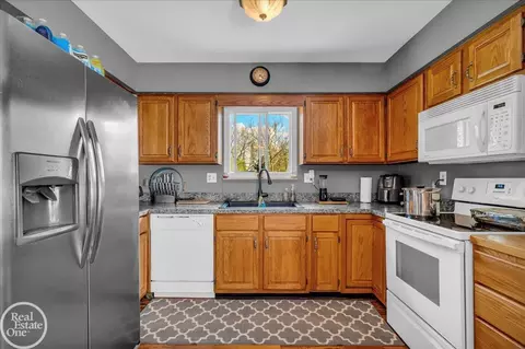 Kitchen - 612 S 9th, Saint Clair, MI 48079 photo 4 of 4