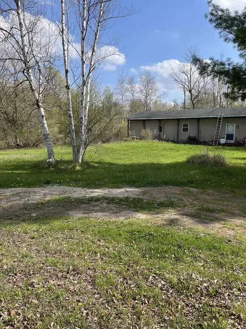 Exterior - 11640 E Briggs, Riverdale, MI 48877 photo 14 of 18