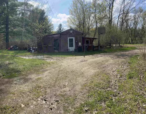 Exterior - 11640 E Briggs, Riverdale, MI 48877 photo 12 of 18