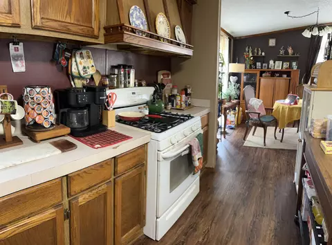 Kitchen - 11640 E Briggs, Riverdale, MI 48877 photo 3 of 4