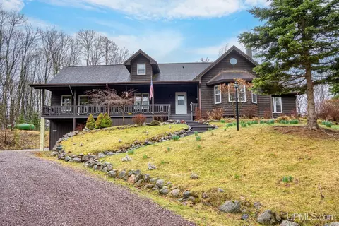 19637 E Hebert, Watersmeet, MI 49969 photo 2