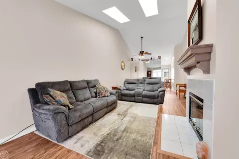 46261 Imperial, Macomb, MI 48044 photo 6