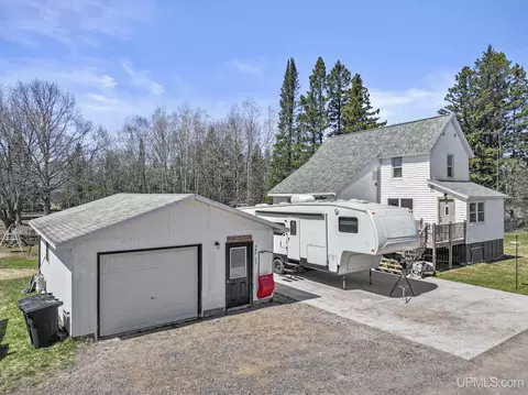 58769 Center, Calumet, MI 49913