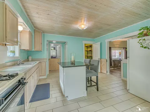 9320 Douglas, Temperance, MI 48182 photo 11