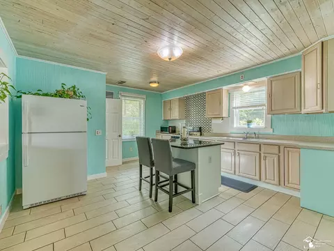 9320 Douglas, Temperance, MI 48182 photo 9