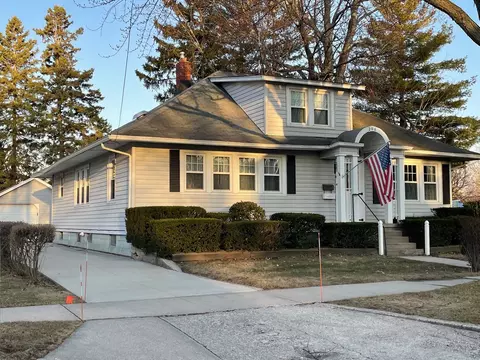204 S Kiesel, Bay City, MI 48706
