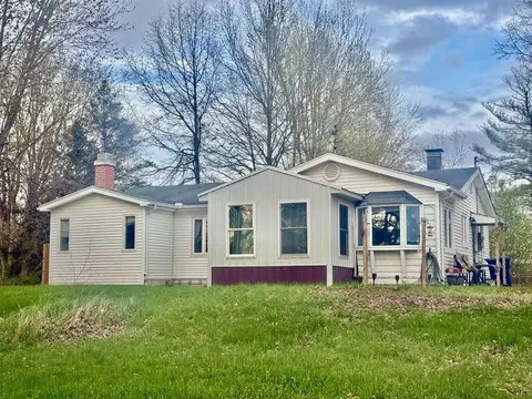 6215 S Graham, Saint Charles, MI 48655