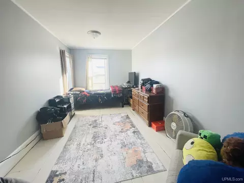Bedroom - 210 S 8th, Escanaba, MI 49829 photo 3 of 4