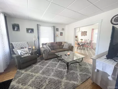 Living - 210 S 8th, Escanaba, MI 49829 photo 2 of 2