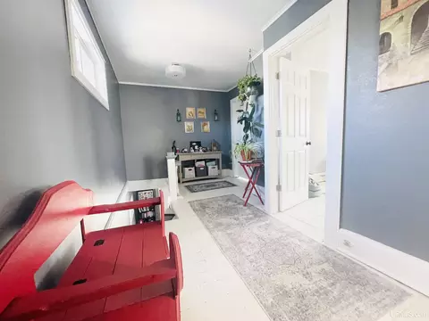 Entry Way - 210 S 8th, Escanaba, MI 49829 photo 2 of 2