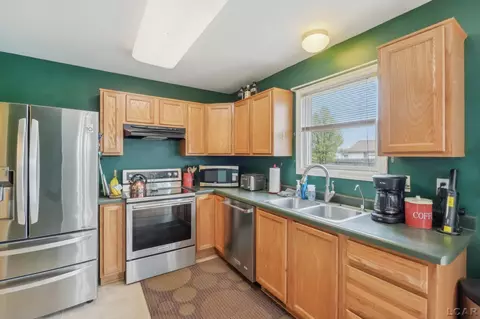 2924 E Vly, Adrian, MI 49221 photo 9