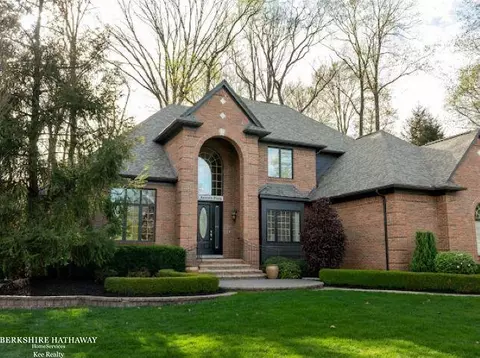 53751 Aurora Park, Shelby Township, MI 48316