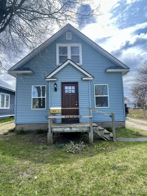 410 E Harrie, Newberry, MI 49868