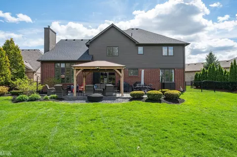 20081 Newcastle, Macomb, MI 48044 photo 37