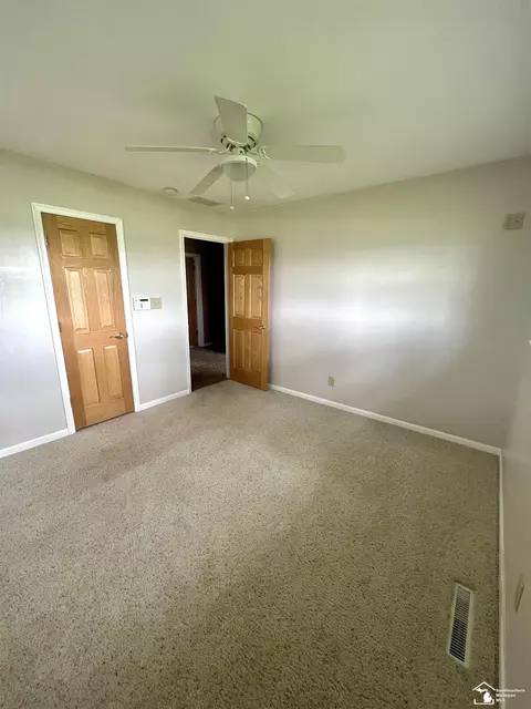 Bedroom - 276 E Rauch, Temperance, MI 48182 photo 1 of 5