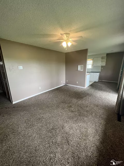 Living - 276 E Rauch, Temperance, MI 48182 photo 3 of 4