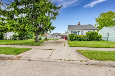 25697 Send, Roseville, MI 48066