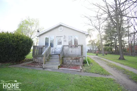 1244 S Pearce, Owosso, MI 48867