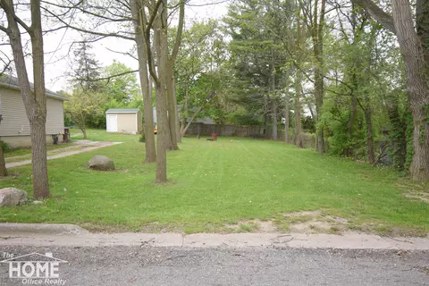 Exterior - 1244 S Pearce, Owosso, MI 48867 photo 1 of 5