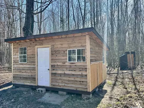 286 County Road 550, Marquette, MI 49855