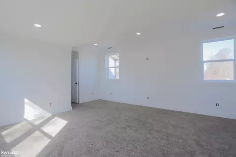Bedroom - 20195 32 Mile, Armada, MI 48005 photo 7 of 8