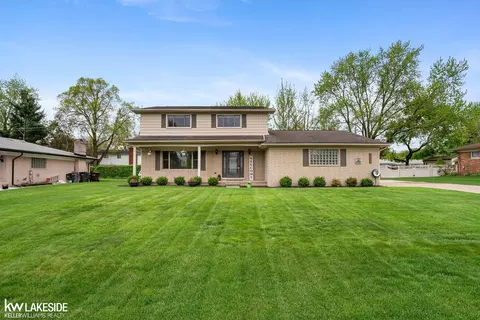 6622 Donnybrook, Shelby Township, MI 48316