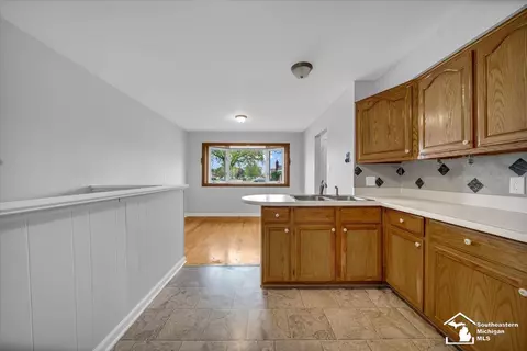 17502 Devonshire, Riverview, MI 48193 photo 8