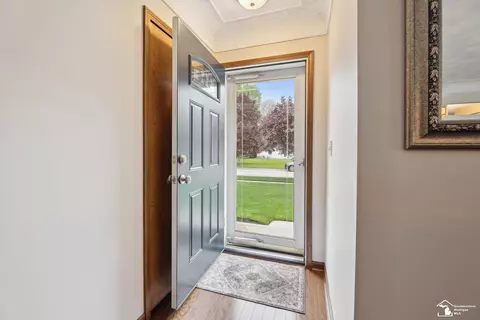 Entry Way - 645 N Roessler, Monroe, MI 48162 photo 1 of 1