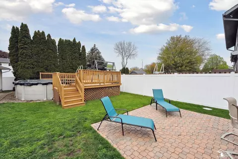 Exterior - 645 N Roessler, Monroe, MI 48162 photo 5 of 11