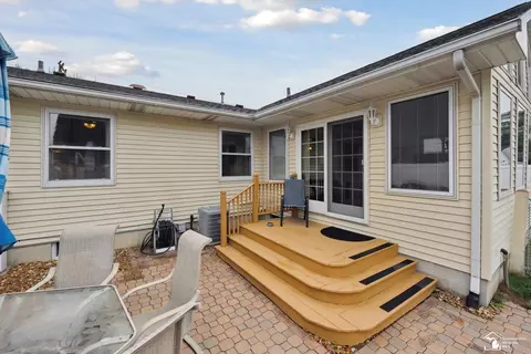 Exterior - 645 N Roessler, Monroe, MI 48162 photo 3 of 11