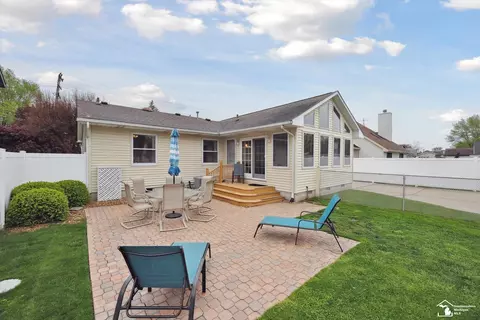 Exterior - 645 N Roessler, Monroe, MI 48162 photo 4 of 11