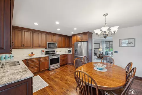 Kitchen - 645 N Roessler, Monroe, MI 48162 photo 3 of 6