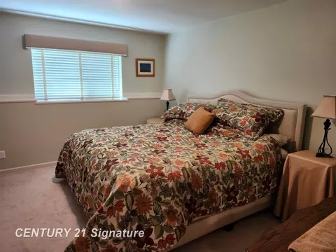 Bedroom - 213 Aberdeen, Flushing, MI 48433 photo 5 of 5