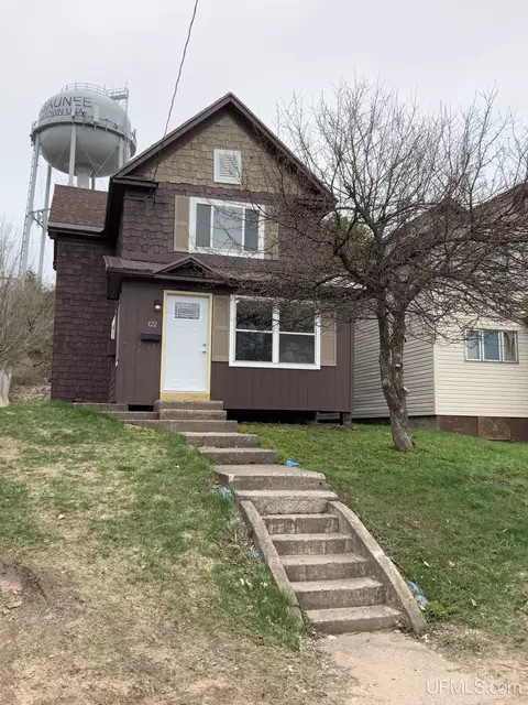 122 Rock, Negaunee, MI 49866