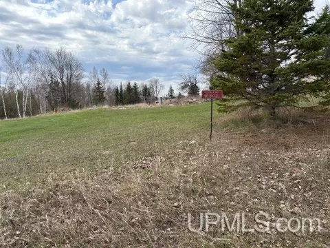 8031 Co Rd 388, Hermansville, MI 49847