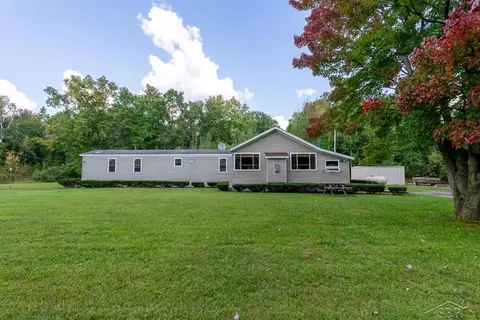 4158 Salt Riv, Shepherd, MI 48883 photo 2