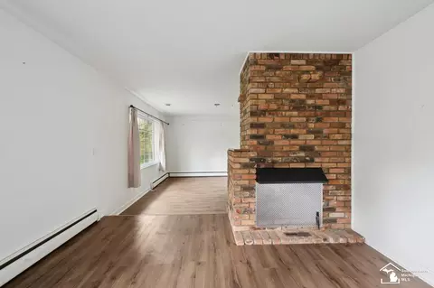 Living - 7772 Apache, Temperance, MI 48182 photo 3 of 6