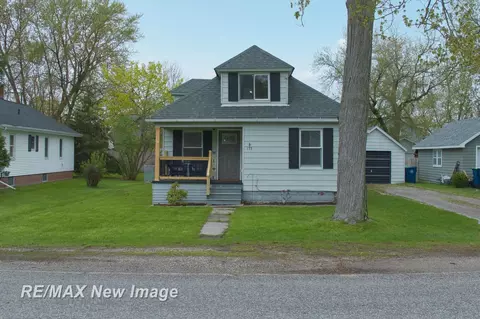 175 N Fourth, Freeland, MI 48623 photo 2