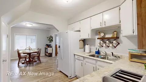 175 N Fourth, Freeland, MI 48623 photo 18