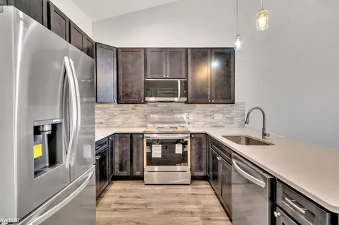 Kitchen - 11146 Brahms, Davison, MI 48423 photo 3 of 3