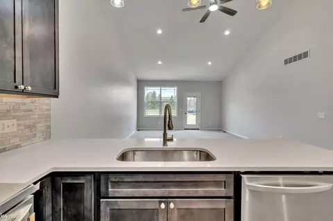 Kitchen - 11146 Brahms, Davison, MI 48423 photo 2 of 3