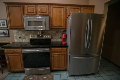 1975 Sun, Owosso, MI 48867 photo 8